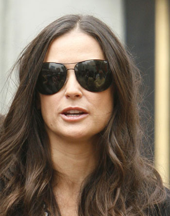 Demi Moore vine în România (cinema)