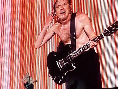 Încă o categorie de bilete la concertul AC/DC