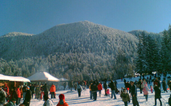 Schi pana in luna mai in Poiana Brasov