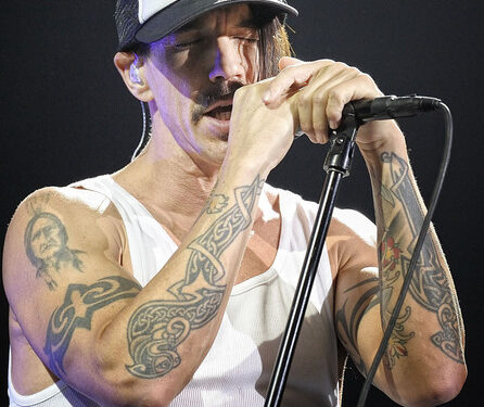 Emagic: RED HOT CHILI PEPPERS in premiera, in Romania!