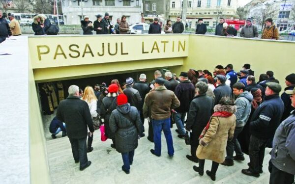 S-a deschis pasajul pietonal de la Lipscani