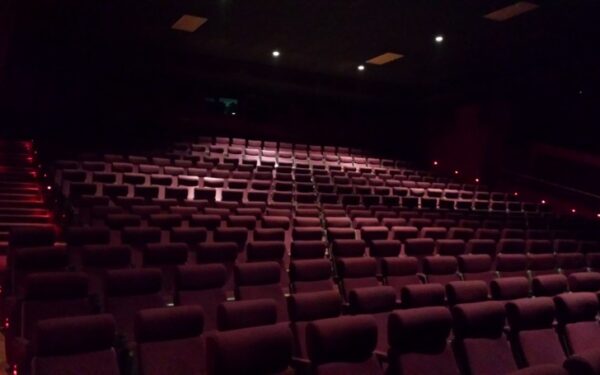 hollywood multiplex.plimbare.ro